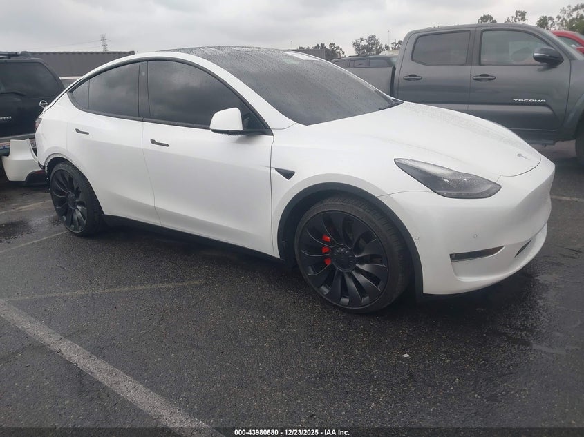 7SAYGDEF2NF561945 2022 Tesla Model Y Performance Dual Motor All-Wheel Drive auction photo 1