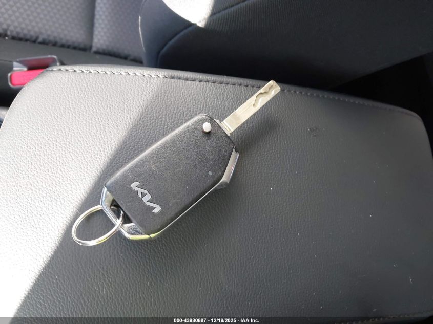 2022 Kia Soul Lx VIN: KNDJ23AU0N7153610 Lot: 43980687