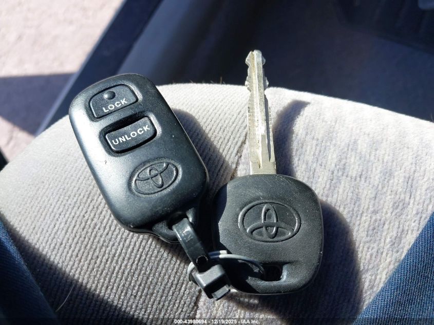 2005 Toyota Corolla Le VIN: 1NXBR32E55Z536897 Lot: 43980694