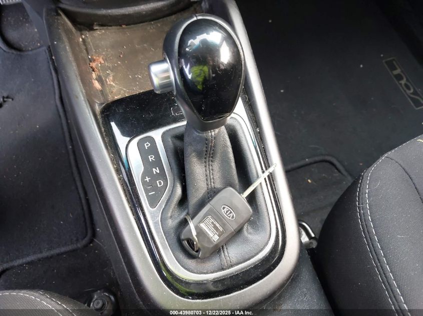 2013 Kia Soul + VIN: KNDJT2A6XD7538664 Lot: 43980703