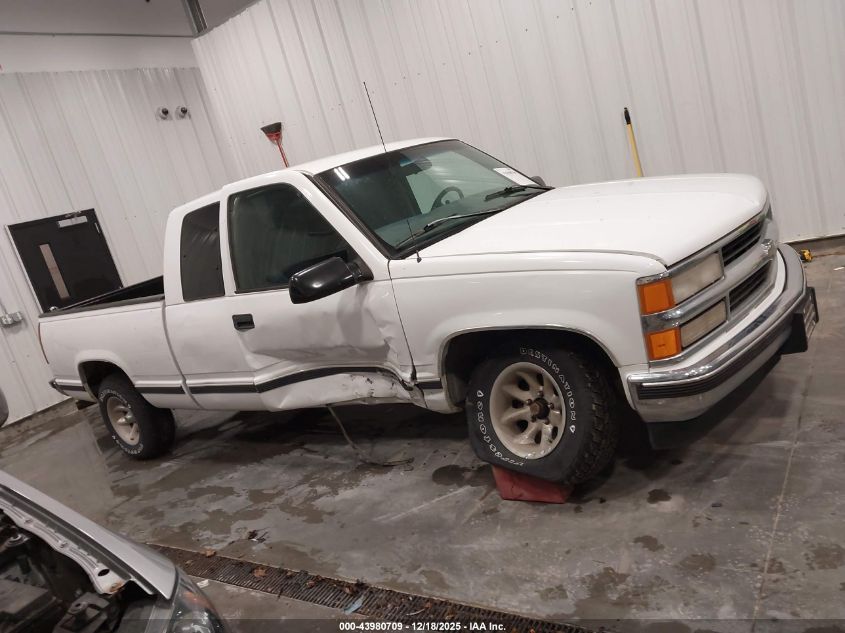1997 Chevrolet C1500 Fleetside VIN: 1GCEC19R0VE198884 Lot: 43980709