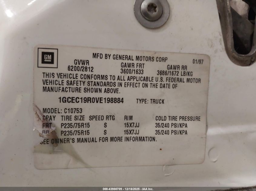 1997 Chevrolet C1500 Fleetside VIN: 1GCEC19R0VE198884 Lot: 43980709