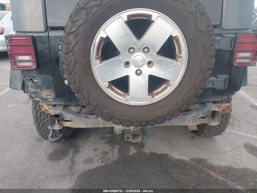 2009 Jeep Wrangler Unlimited Sahara VIN: 1J8GA59129L761167 Lot: 43980732