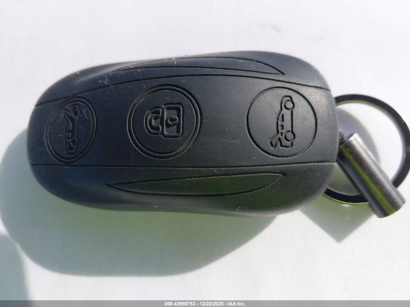 2016 Tesla Model X 60D/70D/75D/90D VIN: 5YJXCAE22GF006531 Lot: 43980753