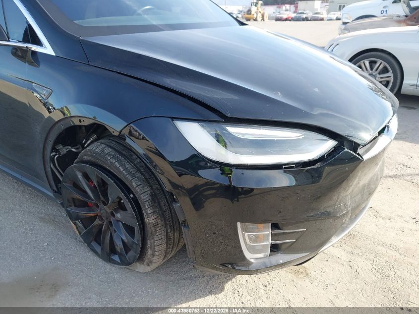 2016 Tesla Model X 60D/70D/75D/90D VIN: 5YJXCAE22GF006531 Lot: 43980753