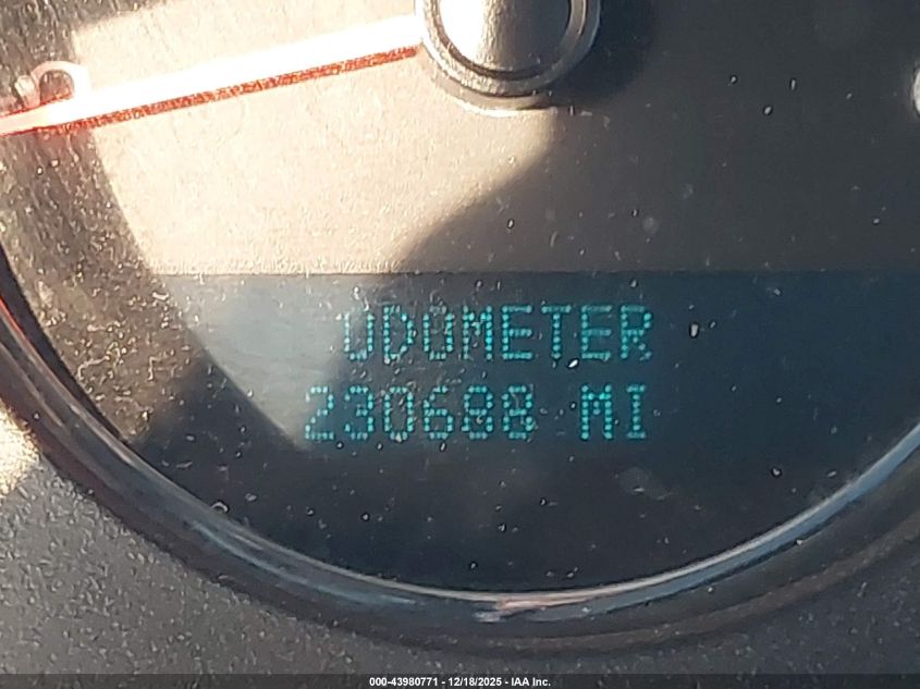 2011 GMC Yukon Denali VIN: 1GKS2EEF2BR256138 Lot: 43980771