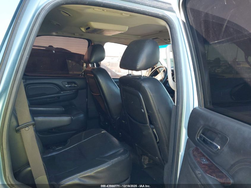 2011 GMC Yukon Denali VIN: 1GKS2EEF2BR256138 Lot: 43980771