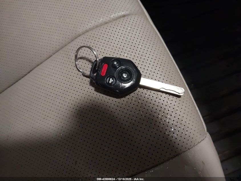 2014 Subaru Outback 2.5I Limited VIN: 4S4BRBLC4E3207993 Lot: 43980824