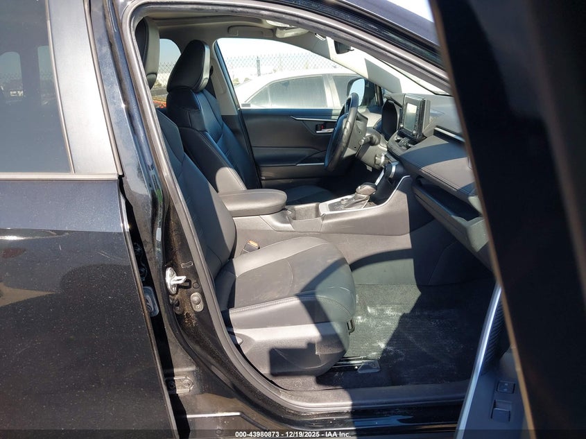 2022 Toyota Rav4 Hybrid Xle Premium