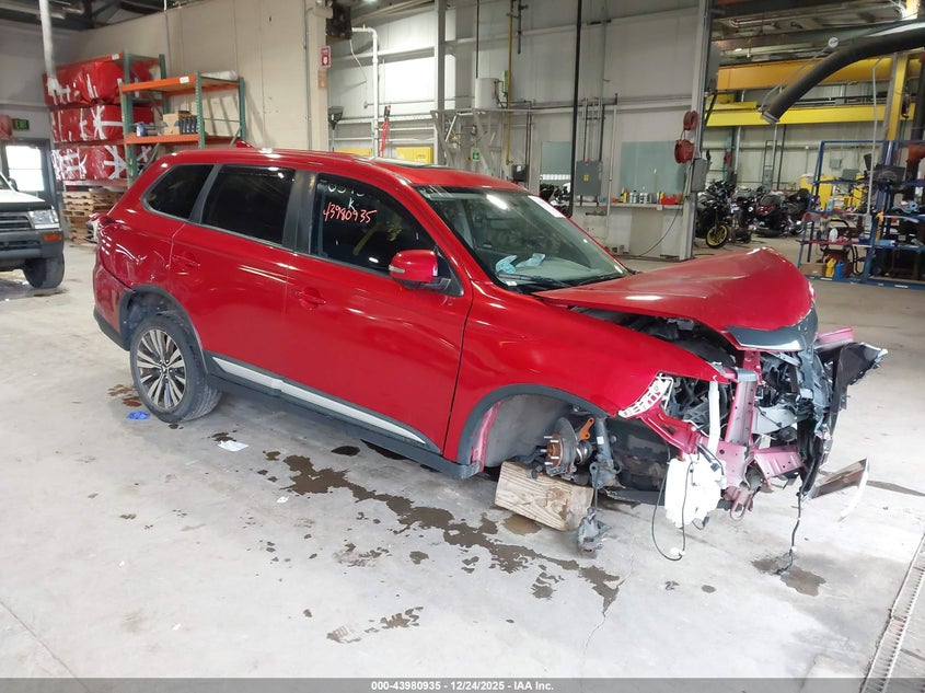 2019 MITSUBISHI OUTLANDER auction photo 1
