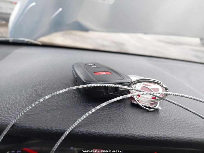 2019 Toyota Rav4 Xle VIN: 2T3P1RFV0KW014398 Lot: 43980940