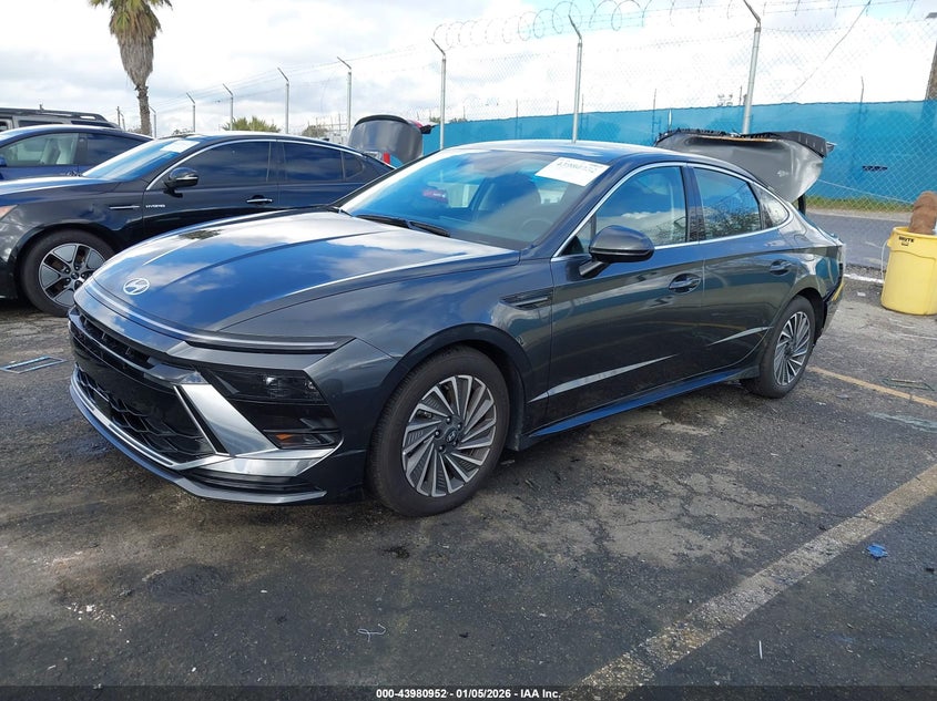 2025 Hyundai Sonata Hybrid Sel