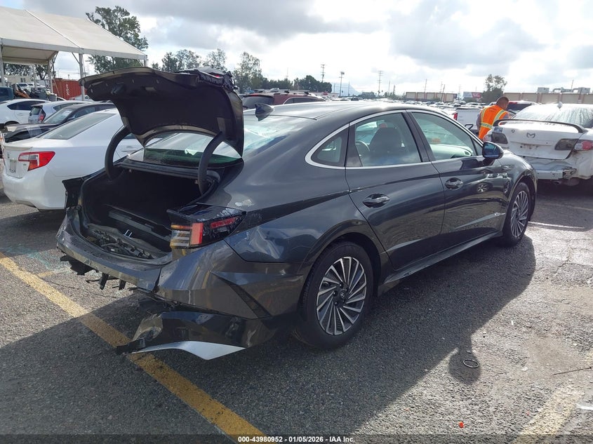 2025 Hyundai Sonata Hybrid Sel