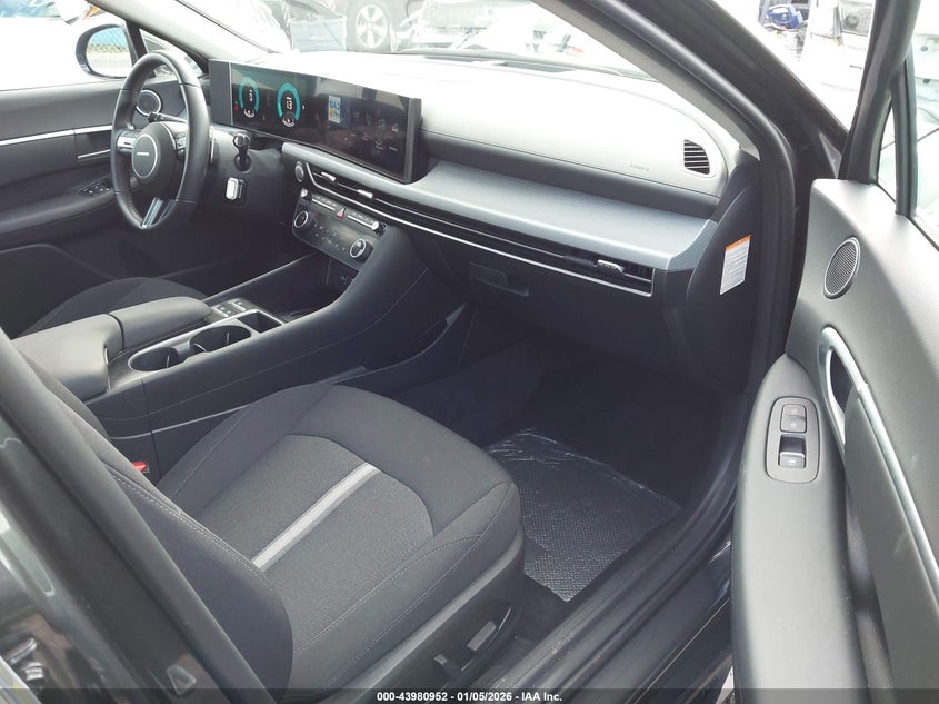 2025 Hyundai Sonata Hybrid Sel