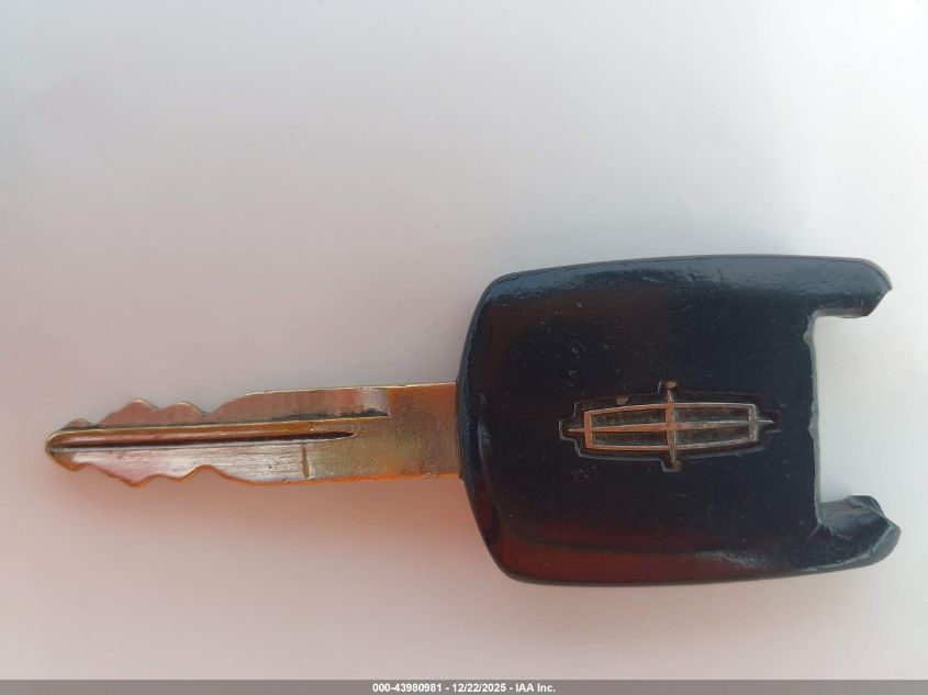 2003 Lincoln Navigator VIN: 5LMFU28R23LJ10296 Lot: 43980981