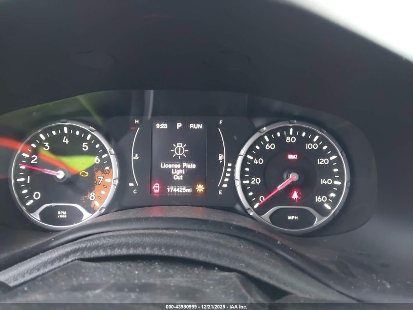 2016 Jeep Renegade Sport VIN: ZACCJBAT9GPE31827 Lot: 43980999