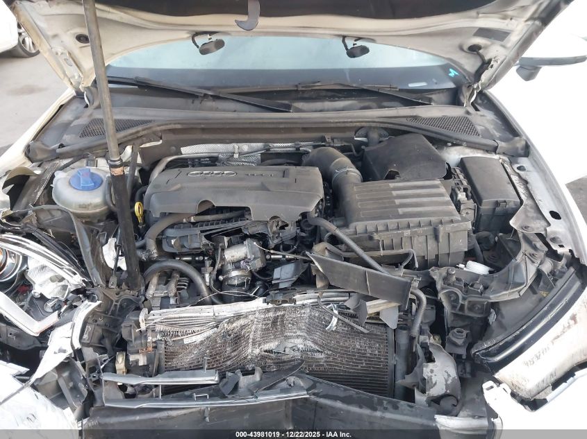 2015 Audi A3 1.8T Premium VIN: WAUCCGFF5F1072272 Lot: 43981019