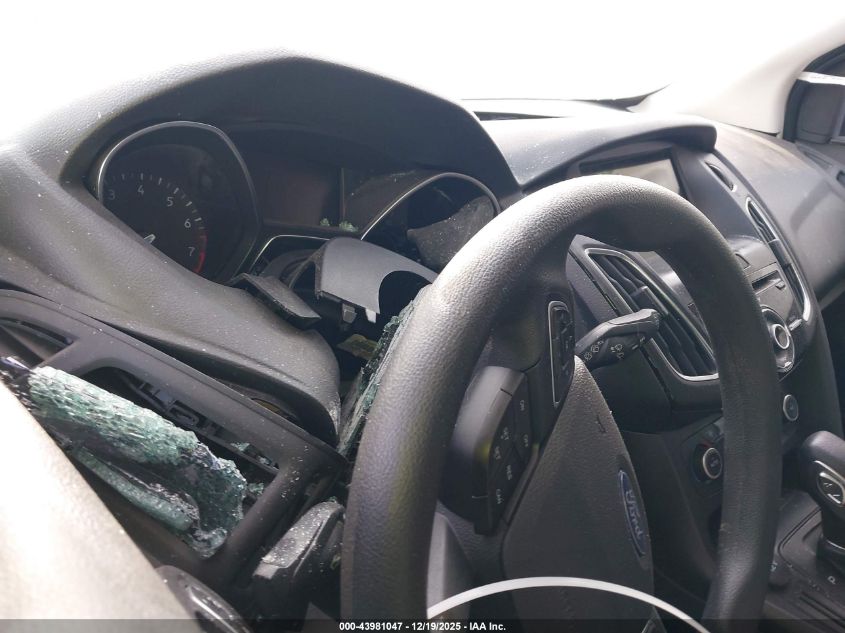 2018 Ford Focus Sel VIN: 1FADP3M26JL302313 Lot: 43981047