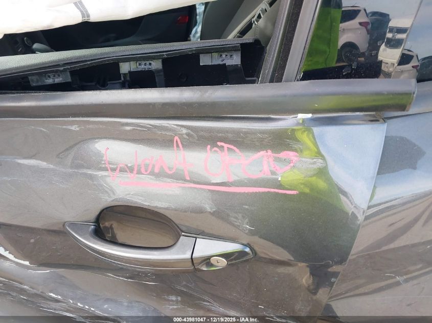 2018 Ford Focus Sel VIN: 1FADP3M26JL302313 Lot: 43981047