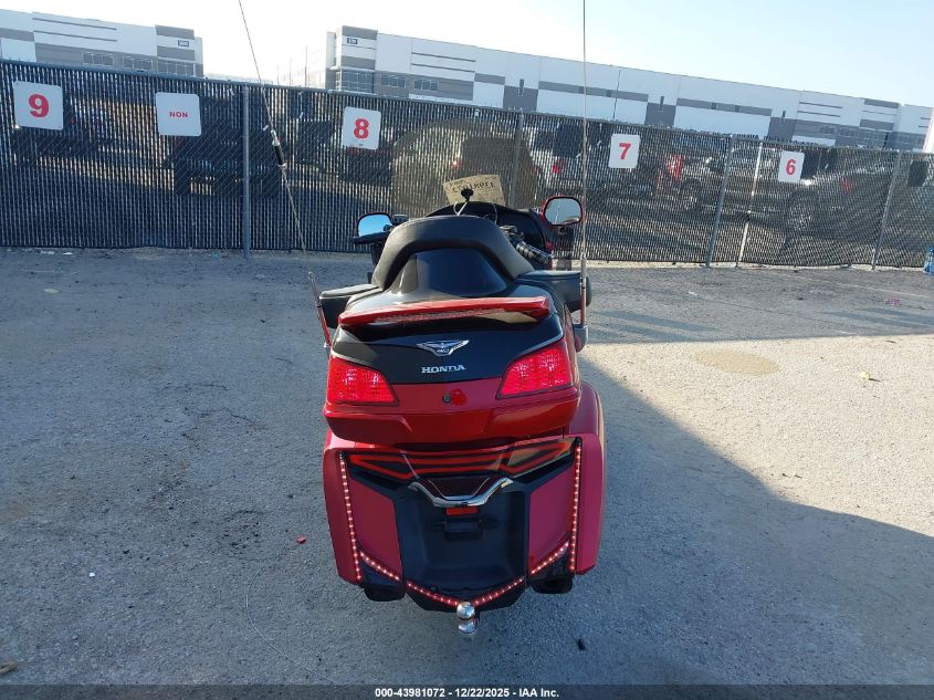 2015 Honda Gl1800 VIN: JH2SC68Y8FK100168 Lot: 43981072