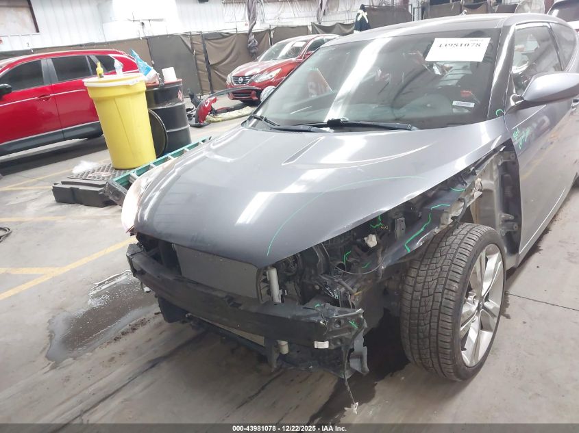 2017 Hyundai Veloster Value Edition VIN: KMHTC6AD9HU317834 Lot: 43981078