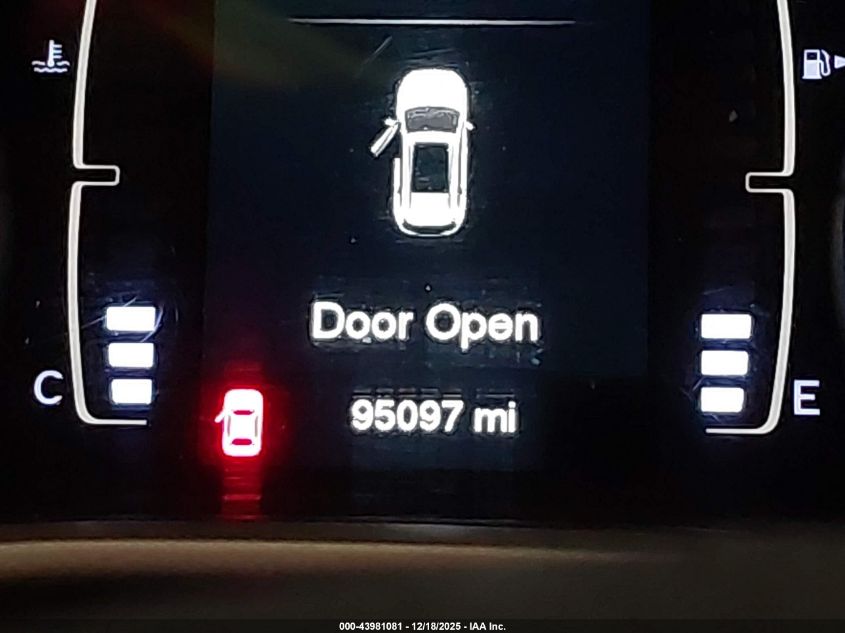 2016 Jeep Cherokee Latitude VIN: 1C4PJMCS9GW306928 Lot: 43981081