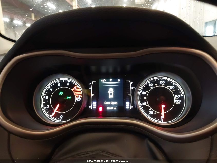 2016 Jeep Cherokee Latitude VIN: 1C4PJMCS9GW306928 Lot: 43981081