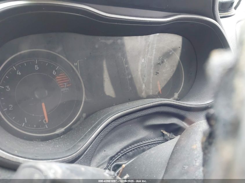 2019 Jeep Cherokee Latitude Plus 4X4 VIN: 1C4PJMLB9KD271702 Lot: 43981097