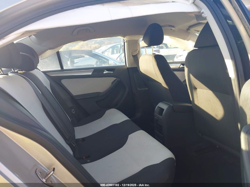 2015 Volkswagen Jetta 1.8T Se VIN: 3VWD17AJ6FM230577 Lot: 43981102