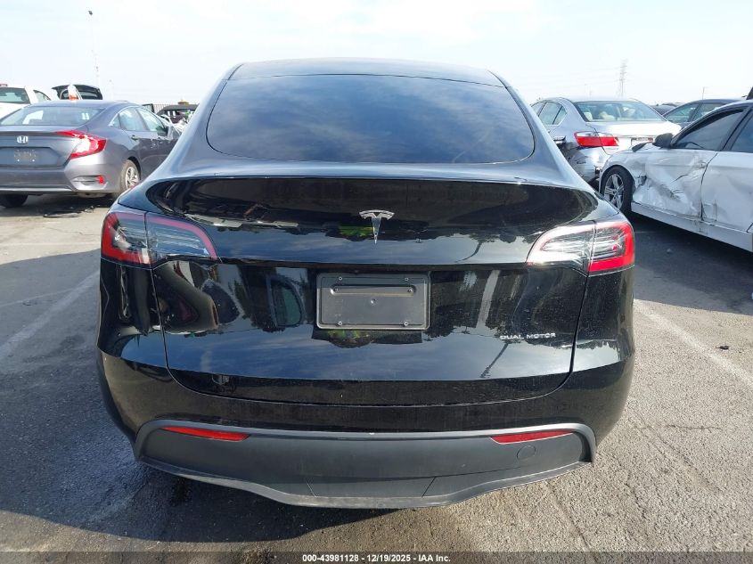 2023 Tesla Model Y Awd/Long Range Dual Motor All-Wheel Drive VIN: 7SAYGDEE2PA167143 Lot: 43981128