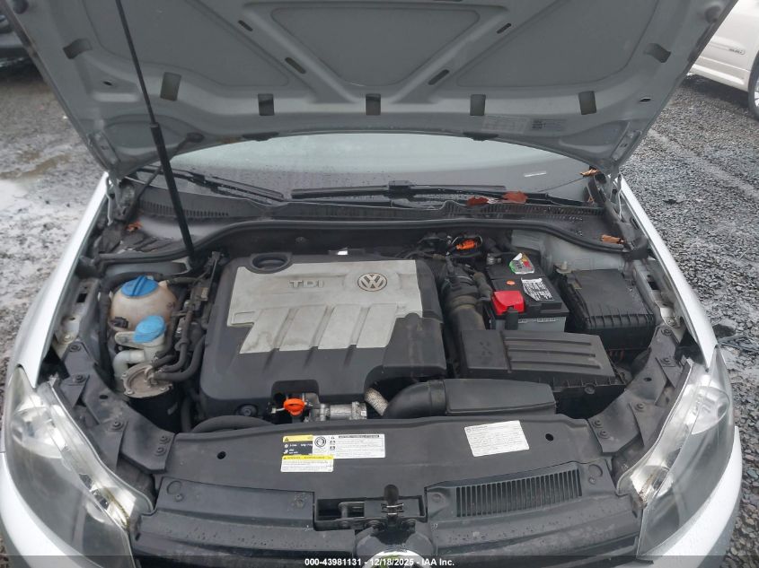 2013 Volkswagen Golf 2.0L Tdi 4-Door VIN: WVWDM7AJ1DW109544 Lot: 43981131