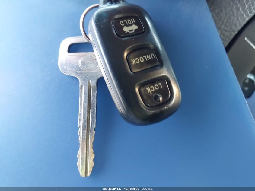 2005 Toyota Camry Le VIN: 4T1BE32K25U025004 Lot: 43981147