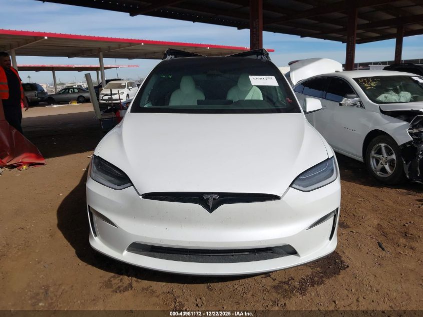 2022 Tesla Model X Plaid Tri Motor All-Wheel Drive VIN: 7SAXCBE61NF336606 Lot: 43981173