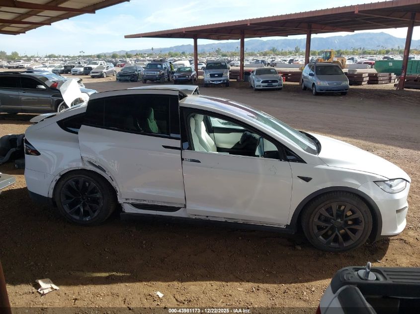 2022 Tesla Model X Plaid Tri Motor All-Wheel Drive VIN: 7SAXCBE61NF336606 Lot: 43981173