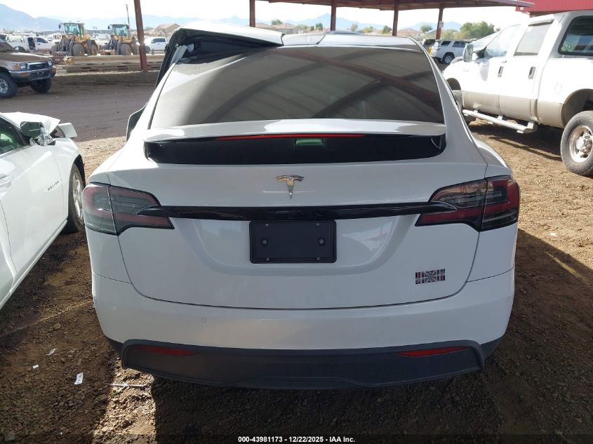 2022 Tesla Model X Plaid Tri Motor All-Wheel Drive VIN: 7SAXCBE61NF336606 Lot: 43981173