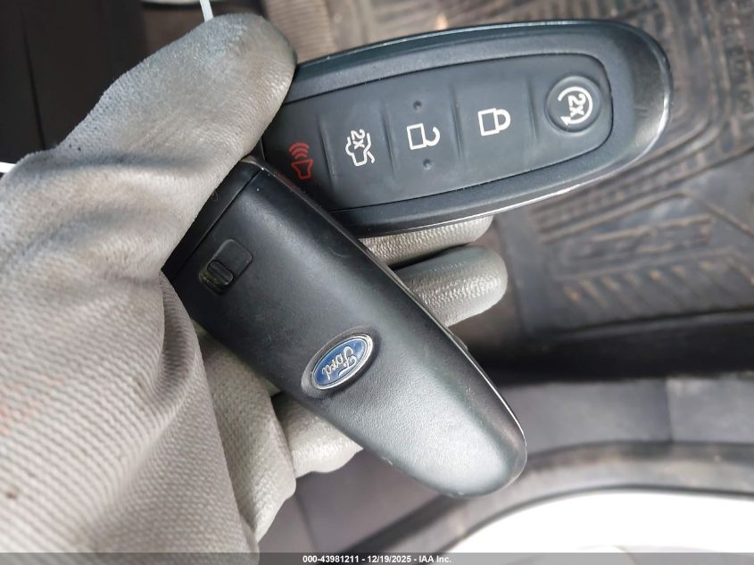 2013 Ford Escape Titanium VIN: 1FMCU9J90DUA45999 Lot: 43981211