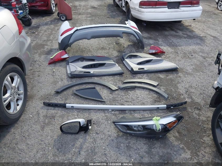 2017 Hyundai Tucson Sport VIN: KM8J3CA2XHU396337 Lot: 43981219