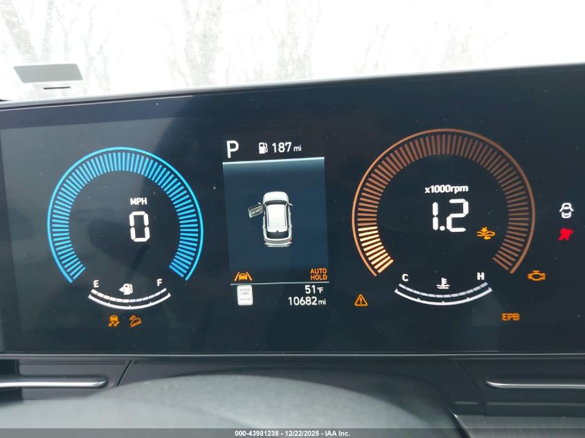 2025 Hyundai Kona Sel VIN: KM8HB3AB9SU301615 Lot: 43981238