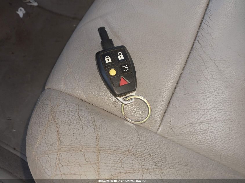 2007 Volvo S40 2.4I VIN: YV1MS382X72295250 Lot: 43981240