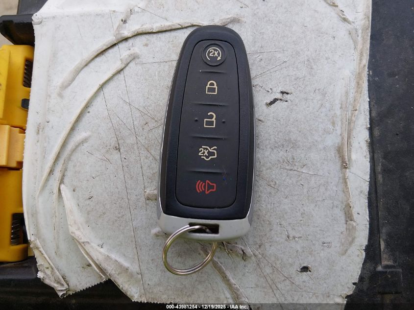 2014 Ford Escape Titanium VIN: 1FMCU9J90EUE37561 Lot: 43981254