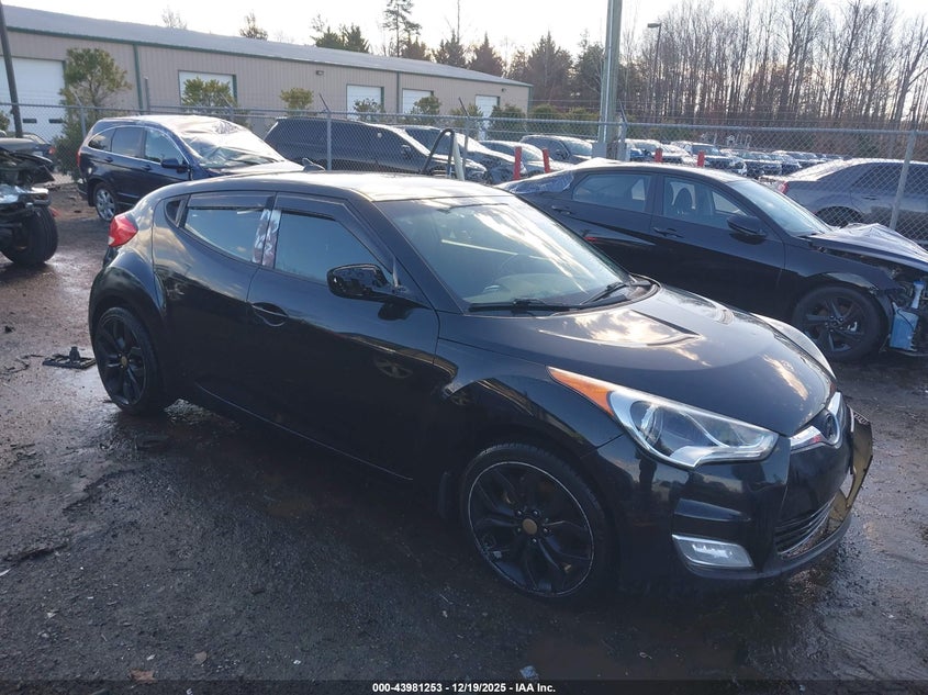 HYUNDAI VELOSTER BASE W/GRAY