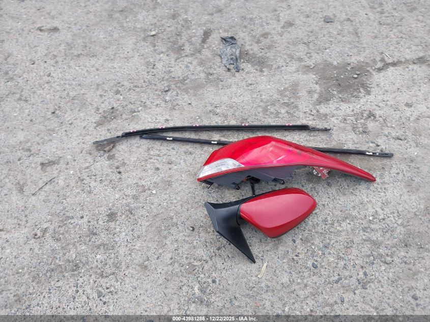 2012 Hyundai Elantra Gls (Ulsan Plant) VIN: KMHDH4AE3CU214341 Lot: 43981286