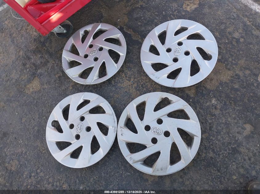 2016 Toyota Prius C Two VIN: JTDKDTB33G1125682 Lot: 43981289