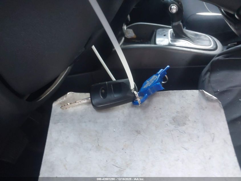 2013 Kia Soul + VIN: KNDJT2A66D7557860 Lot: 43981290