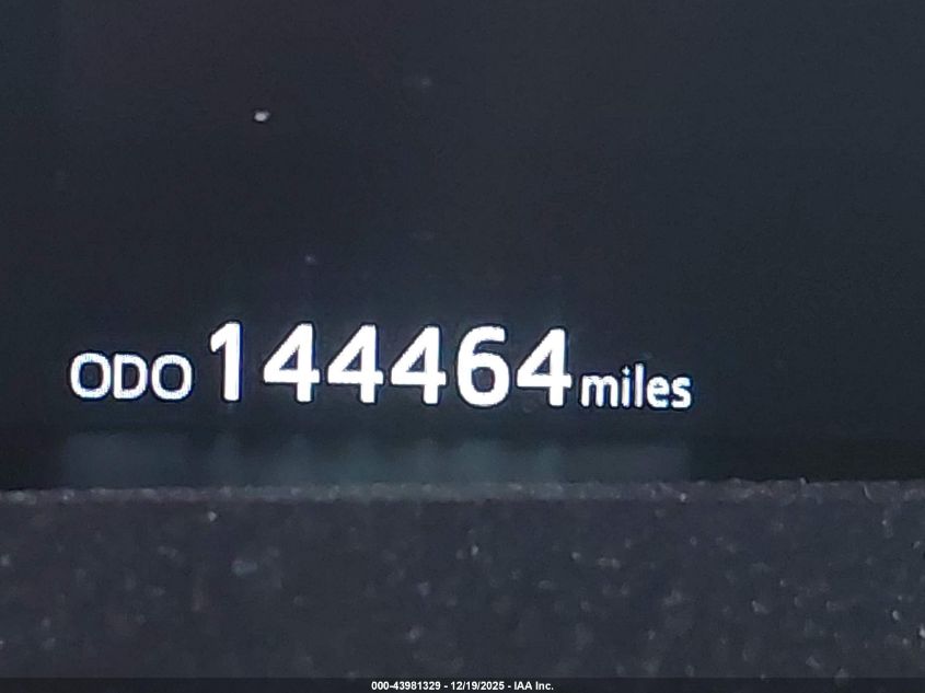 2017 Toyota Prius Prime Premium VIN: JTDKARFP1H3033680 Lot: 43981329