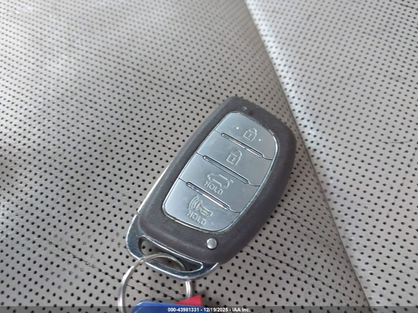 2016 Hyundai Tucson Limited VIN: KM8J33A24GU082763 Lot: 43981331