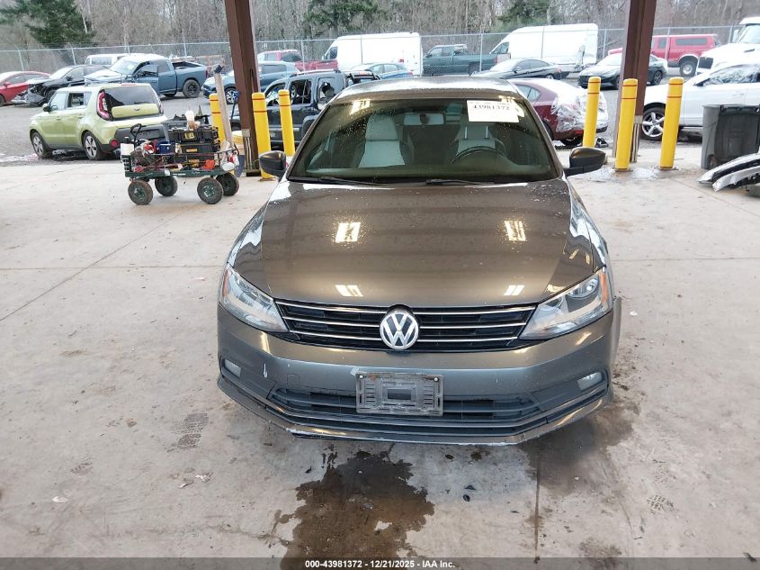 2015 Volkswagen Jetta 1.8T Sport VIN: 3VWD17AJ5FM216458 Lot: 43981372