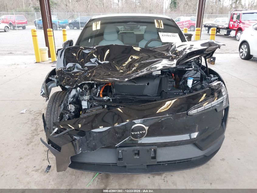 2025 Volvo Ex30 Ultra Twin Motor Performance, Fully Electric VIN: YV4EK3ZL1SS157023 Lot: 43981383