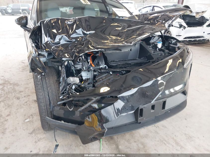 2025 Volvo Ex30 Ultra Twin Motor Performance, Fully Electric VIN: YV4EK3ZL1SS157023 Lot: 43981383