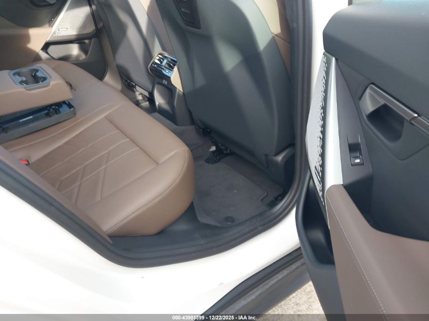 2025 BMW I5 xDrive40 VIN: WBY13HG02SCS72257 Lot: 43981399